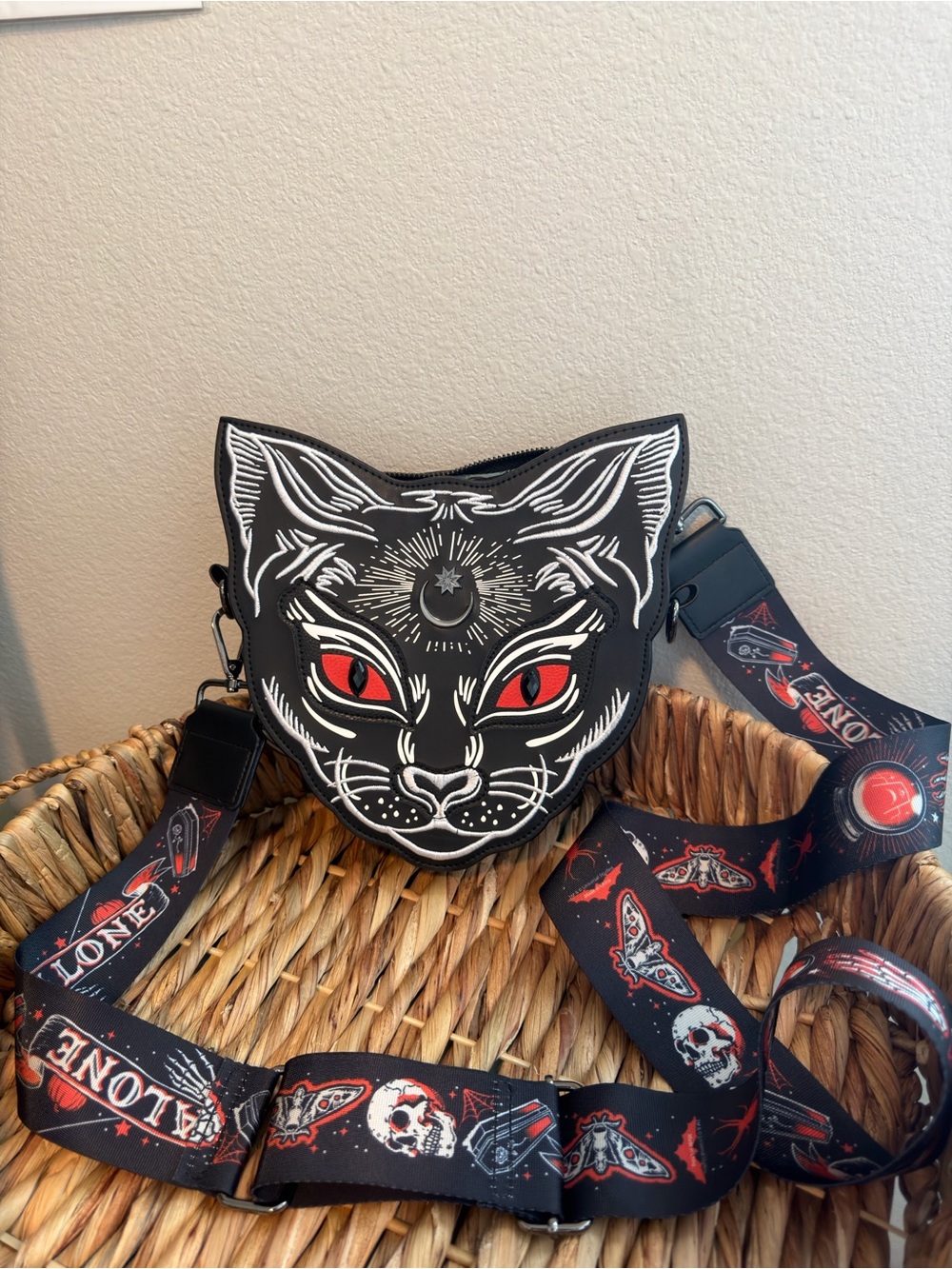 Halloween Horror Nights 2023 Black Cat Purse/Bag